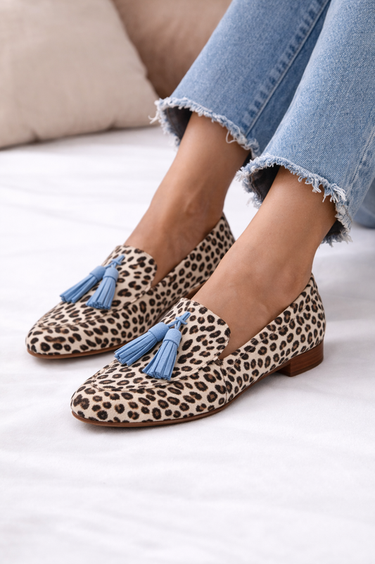 Chiara | Mocasines de leopardo con borla azul